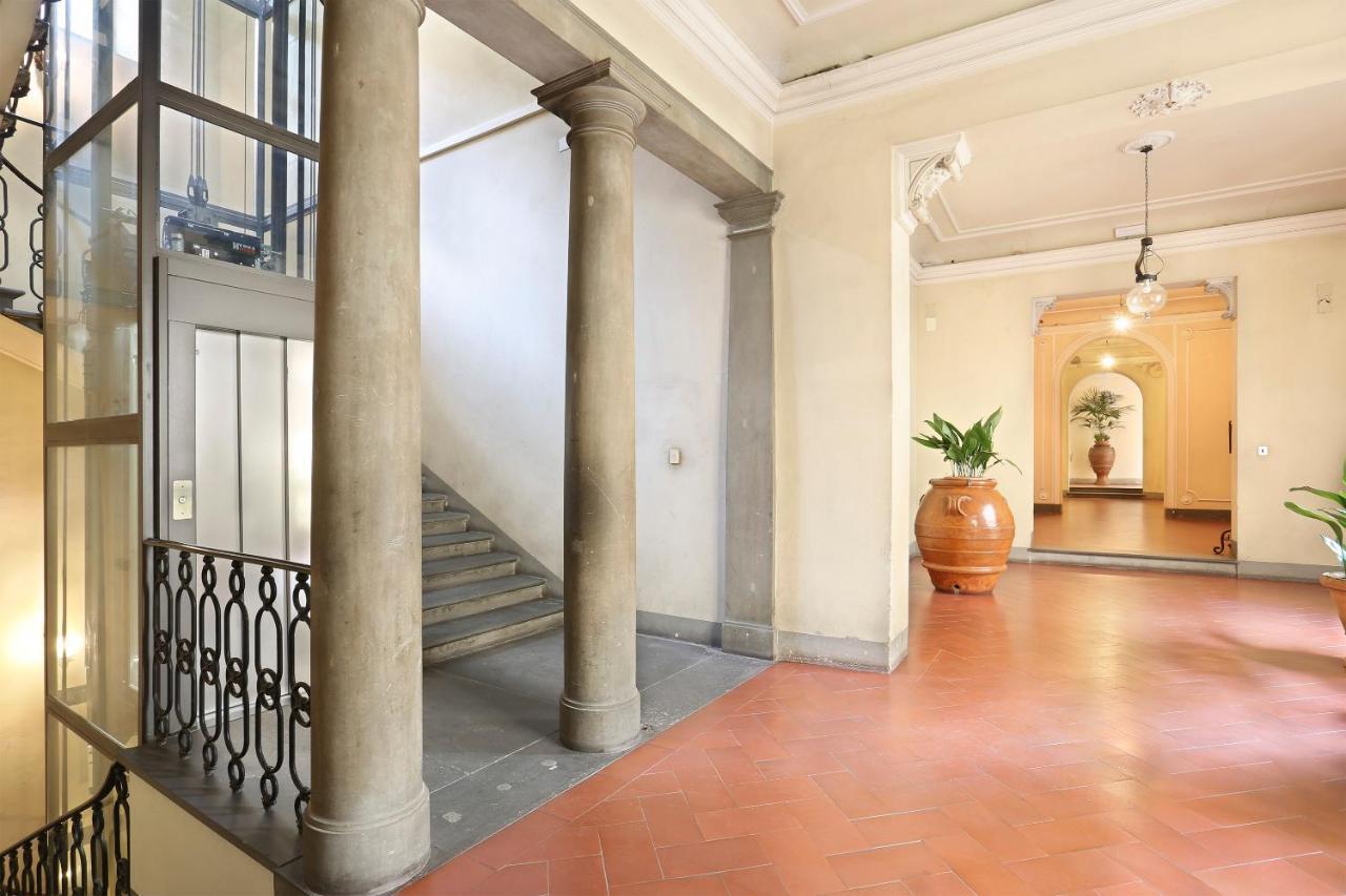 Apt. Ocra - Pauline Suites, Palazzo Borghese ฟลอเรนซ์ ภายนอก รูปภาพ