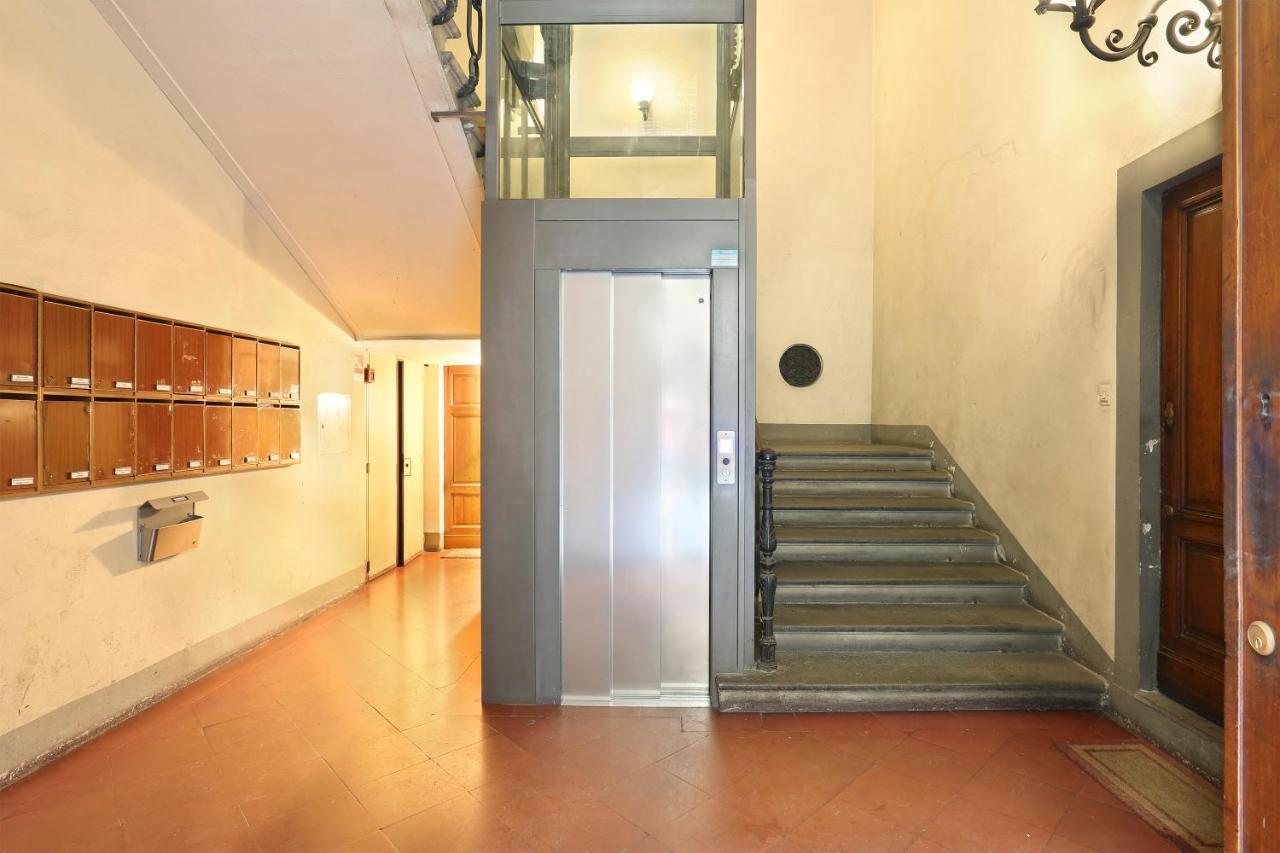 Apt. Ocra - Pauline Suites, Palazzo Borghese ฟลอเรนซ์ ภายนอก รูปภาพ